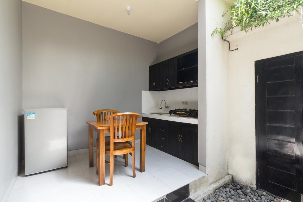 ホテル The Yogasari Seminyak エクステリア 写真