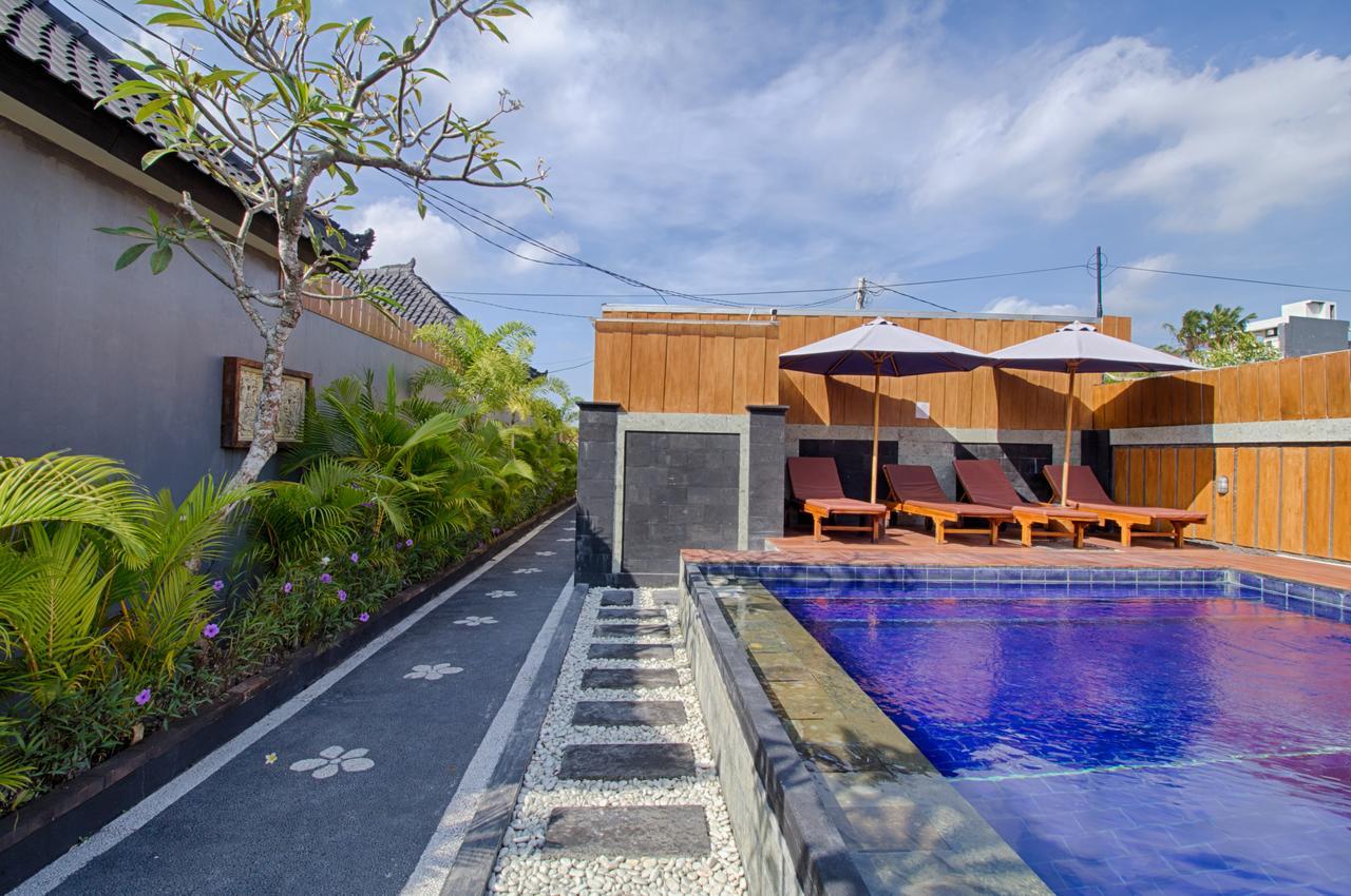 ホテル The Yogasari Seminyak エクステリア 写真