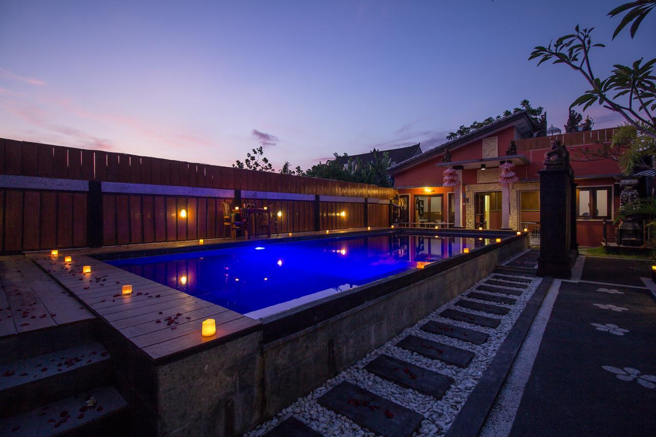 ホテル The Yogasari Seminyak エクステリア 写真