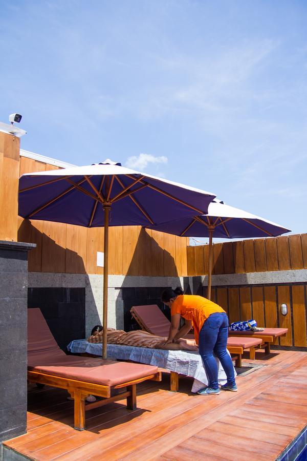 ホテル The Yogasari Seminyak エクステリア 写真
