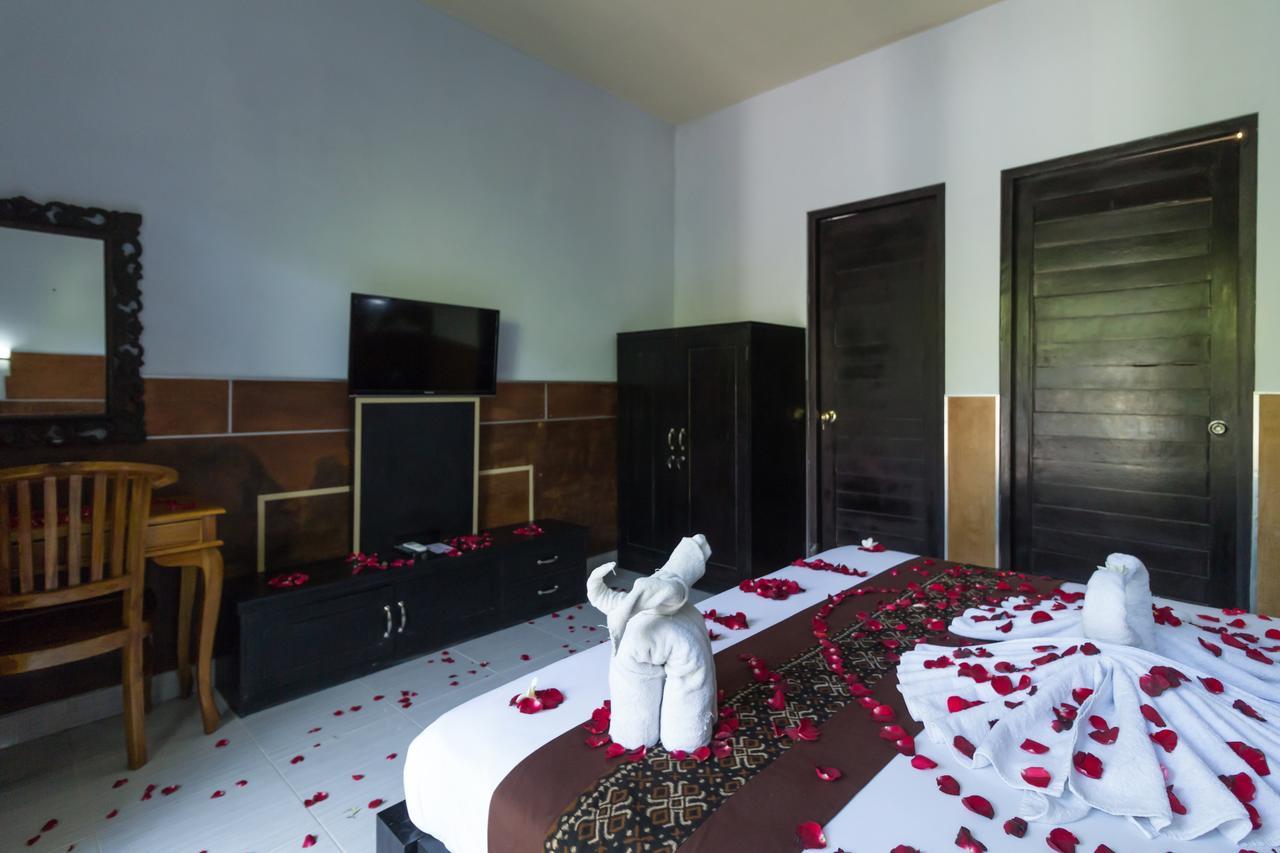 ホテル The Yogasari Seminyak エクステリア 写真